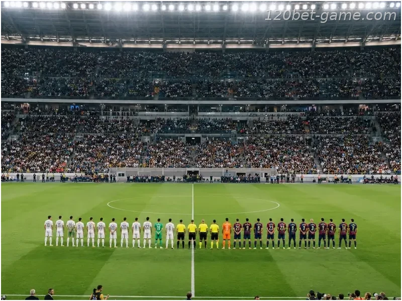 Quantos jogadores tem um time com reservas